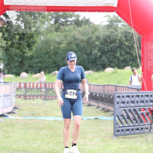 21.06.2026 - 29. Vierlanden-Triathlon Andreas Tolksdorf http://msf.ph/oto/9877991 21.06.2026 11:15:19 Ziel 473, 542, 473, 542 meine-sportfotos.de