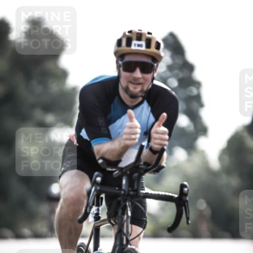 21.06.2026 - 29. Vierlanden-Triathlon H.Heesch http://msf.ph/oto/9878024 21.06.2026 09:06:06 Radfahren 94, 190, 191 meine-sportfotos.de