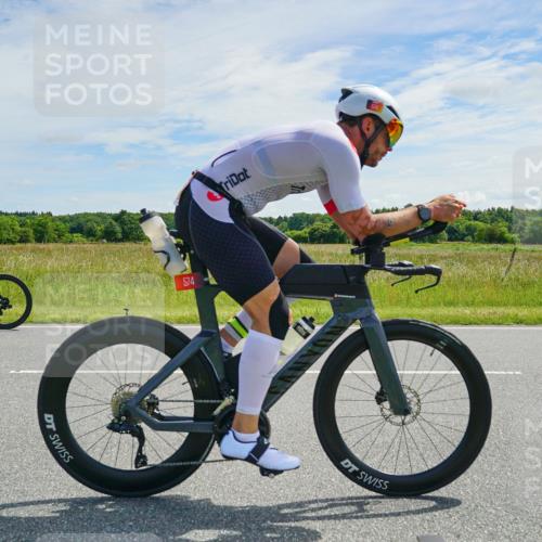 21.06.2026 - Viking Triathlon Michael Burmester http://msf.ph/oto/9878087 21.06.2026 12:13:27 Radfahren 1, 4, 18, 18, 33, 70, 92, 107, 117, 131, 151, 156, 175, 207, 296, 414, 486, 487, 506, 559, 574, 637 meine-sportfotos.de