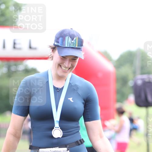 21.06.2026 - 29. Vierlanden-Triathlon Andreas Tolksdorf http://msf.ph/oto/9878109 21.06.2026 11:15:31 Ziel  meine-sportfotos.de