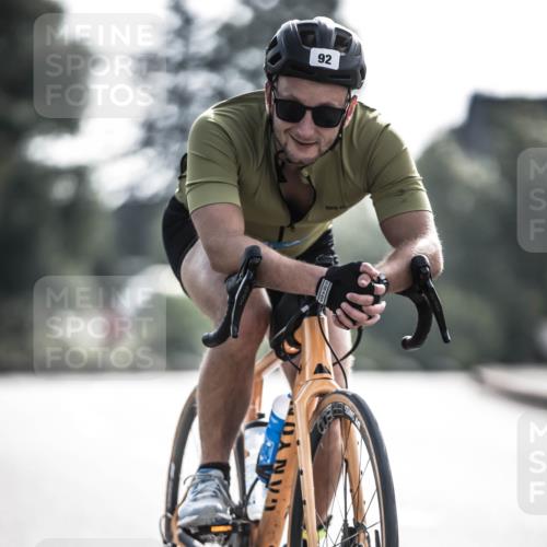 21.06.2026 - 29. Vierlanden-Triathlon H.Heesch http://msf.ph/oto/9878135 21.06.2026 09:06:16 Radfahren 92 meine-sportfotos.de