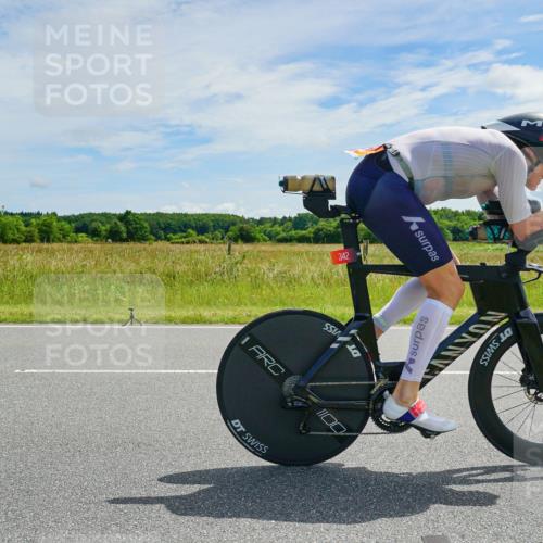 21.06.2026 - Viking Triathlon Michael Burmester http://msf.ph/oto/9878221 21.06.2026 12:15:06 Radfahren 182, 297, 297, 342, 351, 403, 492, 493, 614 meine-sportfotos.de