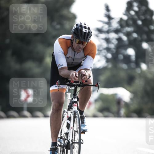 21.06.2026 - 29. Vierlanden-Triathlon H.Heesch http://msf.ph/oto/9878240 21.06.2026 09:07:16 Radfahren 120, 275 meine-sportfotos.de