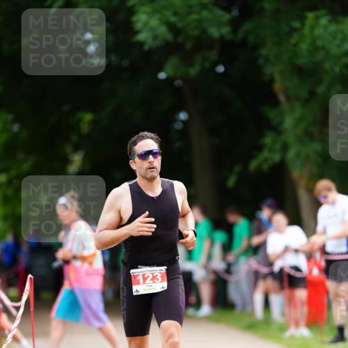 21.06.2026 - 29. Vierlanden-Triathlon LAZAROV Photography http://msf.ph/oto/9878297 21.06.2026 11:55:01 Laufen 202, 123 meine-sportfotos.de