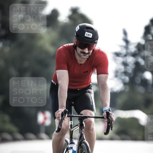 21.06.2026 - 29. Vierlanden-Triathlon H.Heesch http://msf.ph/oto/9878357 21.06.2026 09:07:38 Radfahren 121 meine-sportfotos.de