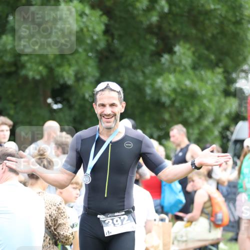 21.06.2026 - 29. Vierlanden-Triathlon Andreas Tolksdorf http://msf.ph/oto/9878396 21.06.2026 11:16:11 Ziel 313, 313 meine-sportfotos.de