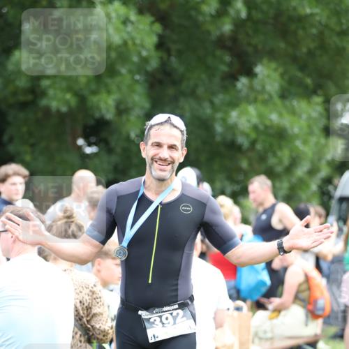 21.06.2026 - 29. Vierlanden-Triathlon Andreas Tolksdorf http://msf.ph/oto/9878407 21.06.2026 11:16:11 Ziel 313, 313 meine-sportfotos.de