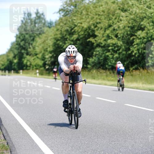 21.06.2026 - Viking Triathlon Michael Burmester http://msf.ph/oto/9878430 21.06.2026 13:07:50 Radfahren 143, 329, 538, 577, 650 meine-sportfotos.de