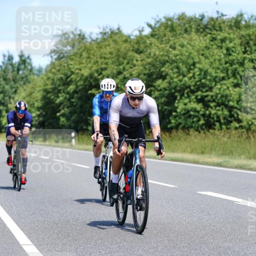 21.06.2026 - Viking Triathlon Michael Burmester http://msf.ph/oto/9878506 21.06.2026 13:08:26 Radfahren 134, 158, 182, 183, 207, 318, 324, 325, 398, 399, 505 meine-sportfotos.de