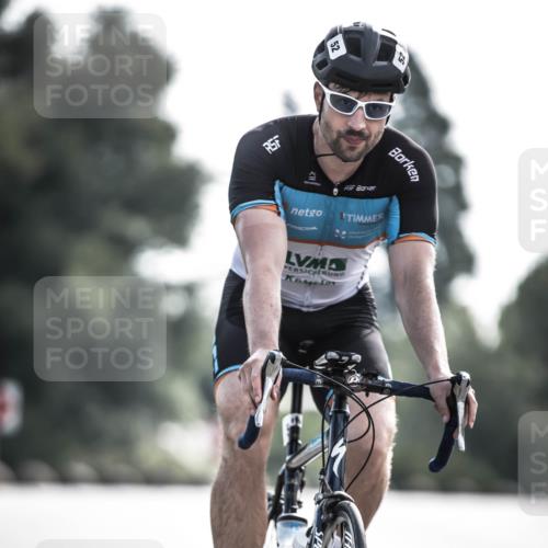 21.06.2026 - 29. Vierlanden-Triathlon H.Heesch http://msf.ph/oto/9878575 21.06.2026 09:08:09 Radfahren 52 meine-sportfotos.de