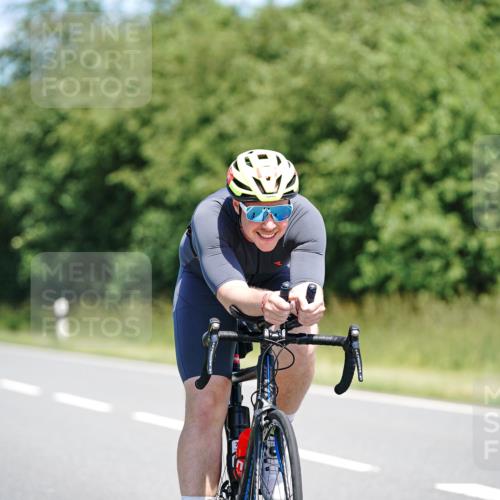 21.06.2026 - Viking Triathlon Michael Burmester http://msf.ph/oto/9878619 21.06.2026 13:08:39 Radfahren 182, 183, 207, 207, 318, 324, 325, 398, 439 meine-sportfotos.de