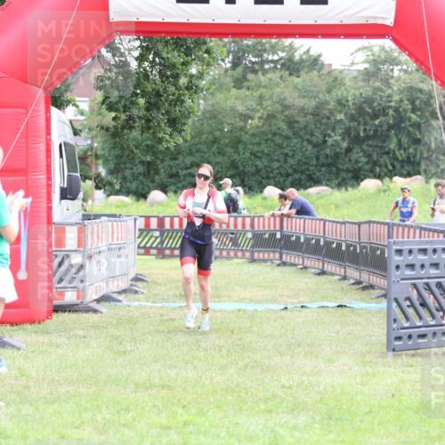 21.06.2026 - 29. Vierlanden-Triathlon Andreas Tolksdorf http://msf.ph/oto/9878641 21.06.2026 11:16:24 Ziel 449, 609, 449, 609 meine-sportfotos.de