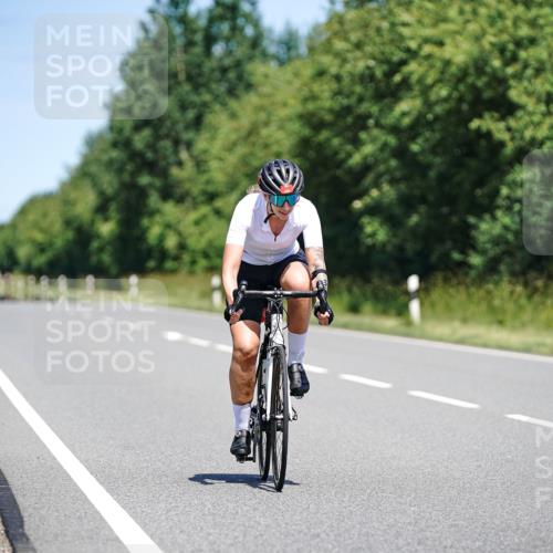 21.06.2026 - Viking Triathlon Michael Burmester http://msf.ph/oto/9878707 21.06.2026 13:09:17 Radfahren 135, 223, 388, 563, 602, 656 meine-sportfotos.de