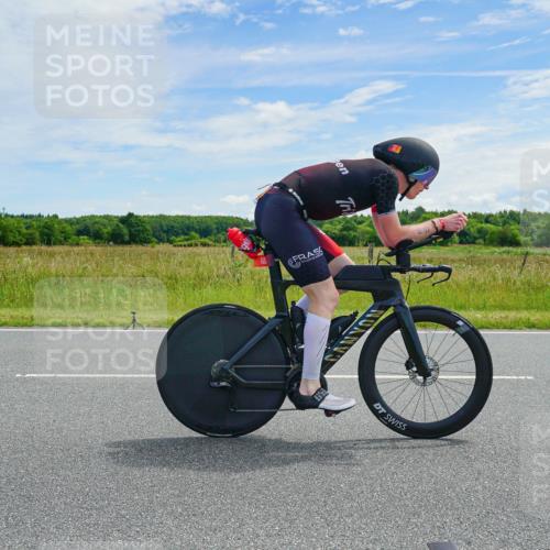21.06.2026 - Viking Triathlon Michael Burmester http://msf.ph/oto/9878860 21.06.2026 12:23:50 Radfahren 8, 46, 62, 65, 98, 103, 119, 136, 177, 222, 223, 256, 280, 357, 368, 457, 527, 530, 563, 569, 605, 654 meine-sportfotos.de