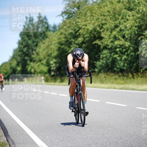 21.06.2026 - Viking Triathlon Michael Burmester http://msf.ph/oto/9878947 21.06.2026 13:11:01 Radfahren 258, 306, 341, 353, 424, 561 meine-sportfotos.de