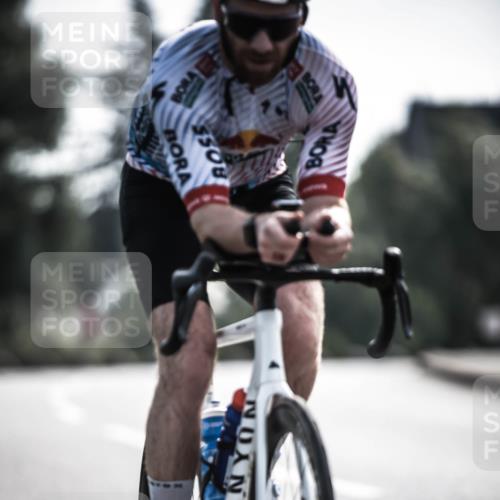 21.06.2026 - 29. Vierlanden-Triathlon H.Heesch http://msf.ph/oto/9878985 21.06.2026 09:10:14 Radfahren 3, 114, 211 meine-sportfotos.de
