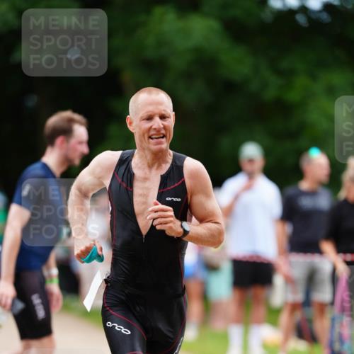21.06.2026 - 29. Vierlanden-Triathlon LAZAROV Photography http://msf.ph/oto/9879009 21.06.2026 12:07:35 Laufen 8500 meine-sportfotos.de