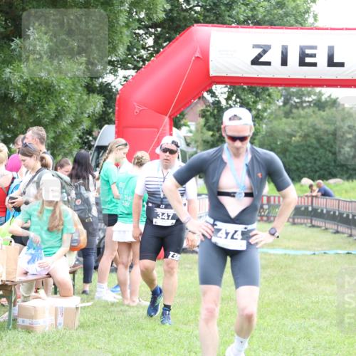 21.06.2026 - 29. Vierlanden-Triathlon Andreas Tolksdorf http://msf.ph/oto/9879047 21.06.2026 11:16:48 Ziel  meine-sportfotos.de