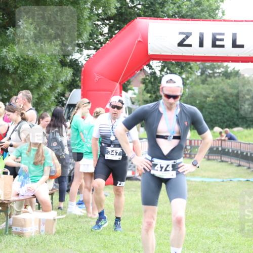 21.06.2026 - 29. Vierlanden-Triathlon Andreas Tolksdorf http://msf.ph/oto/9879063 21.06.2026 11:16:48 Ziel  meine-sportfotos.de