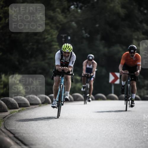 21.06.2026 - 29. Vierlanden-Triathlon H.Heesch http://msf.ph/oto/9879093 21.06.2026 09:10:48 Radfahren 37, 76, 158, 168, 283 meine-sportfotos.de