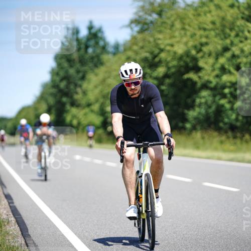 21.06.2026 - Viking Triathlon Michael Burmester http://msf.ph/oto/9879094 21.06.2026 13:11:28 Radfahren 313, 424, 470, 494 meine-sportfotos.de