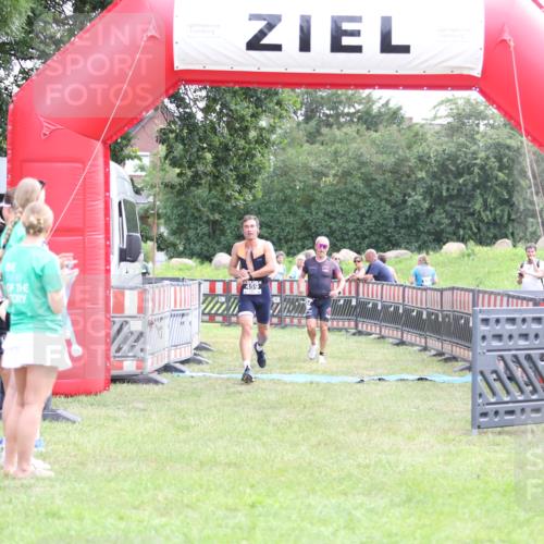 21.06.2026 - 29. Vierlanden-Triathlon Andreas Tolksdorf http://msf.ph/oto/9879110 21.06.2026 11:17:04 Ziel 434, 459, 434, 459 meine-sportfotos.de