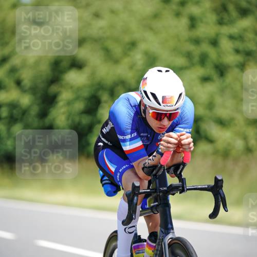 21.06.2026 - Viking Triathlon Michael Burmester http://msf.ph/oto/9879125 21.06.2026 13:11:33 Radfahren 313, 470, 494, 534 meine-sportfotos.de