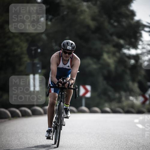 21.06.2026 - 29. Vierlanden-Triathlon H.Heesch http://msf.ph/oto/9879149 21.06.2026 09:10:50 Radfahren 37, 76, 158, 168, 283 meine-sportfotos.de