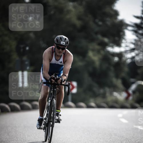21.06.2026 - 29. Vierlanden-Triathlon H.Heesch http://msf.ph/oto/9879162 21.06.2026 09:10:50 Radfahren 37, 76, 158, 168, 283 meine-sportfotos.de