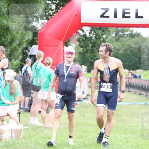 21.06.2026 - 29. Vierlanden-Triathlon Andreas Tolksdorf http://msf.ph/oto/9879236 21.06.2026 11:17:18 Ziel 410, 467, 410, 467 meine-sportfotos.de