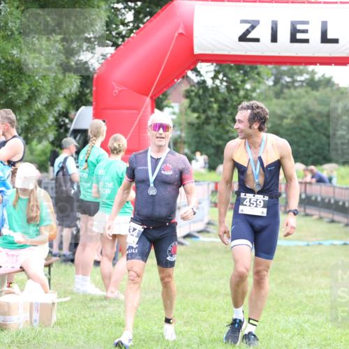 21.06.2026 - 29. Vierlanden-Triathlon Andreas Tolksdorf http://msf.ph/oto/9879253 21.06.2026 11:17:18 Ziel 410, 467, 410, 467 meine-sportfotos.de
