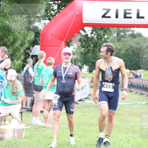 21.06.2026 - 29. Vierlanden-Triathlon Andreas Tolksdorf http://msf.ph/oto/9879261 21.06.2026 11:17:18 Ziel 410, 467, 410, 467 meine-sportfotos.de