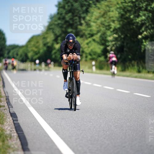 21.06.2026 - Viking Triathlon Michael Burmester http://msf.ph/oto/9879308 21.06.2026 13:13:30 Radfahren 54, 322, 375 meine-sportfotos.de