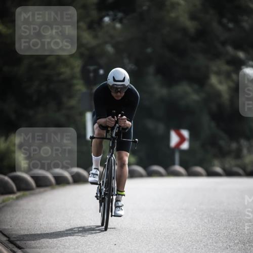 21.06.2026 - 29. Vierlanden-Triathlon H.Heesch http://msf.ph/oto/9879331 21.06.2026 09:11:35 Radfahren 77, 140 meine-sportfotos.de