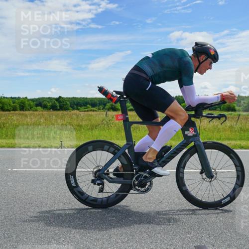 21.06.2026 - Viking Triathlon Michael Burmester http://msf.ph/oto/9879365 21.06.2026 12:30:35 Radfahren 99, 104, 109, 137, 145, 180, 255, 286, 359, 376, 422, 500 meine-sportfotos.de