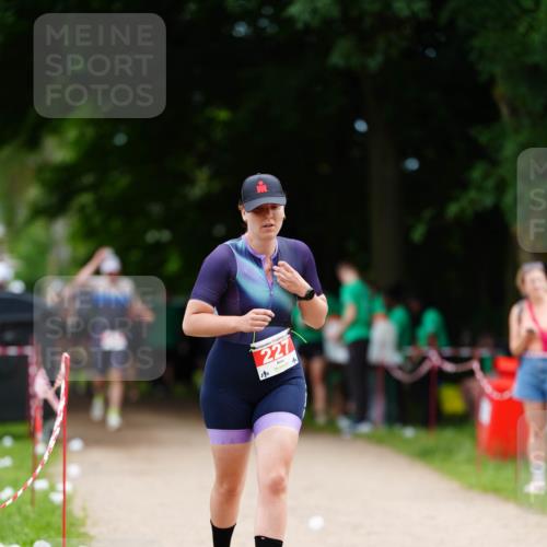 21.06.2026 - 29. Vierlanden-Triathlon LAZAROV Photography http://msf.ph/oto/9879366 21.06.2026 12:10:27 Laufen 227 meine-sportfotos.de