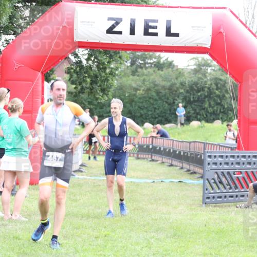 21.06.2026 - 29. Vierlanden-Triathlon Andreas Tolksdorf http://msf.ph/oto/9879374 21.06.2026 11:17:27 Ziel 397, 397 meine-sportfotos.de