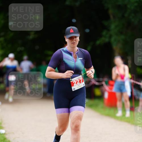 21.06.2026 - 29. Vierlanden-Triathlon LAZAROV Photography http://msf.ph/oto/9879375 21.06.2026 12:10:28 Laufen 227, 2 meine-sportfotos.de