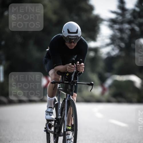 21.06.2026 - 29. Vierlanden-Triathlon H.Heesch http://msf.ph/oto/9879402 21.06.2026 09:11:36 Radfahren 77, 140 meine-sportfotos.de