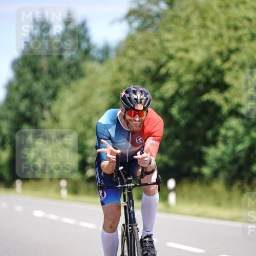 21.06.2026 - Viking Triathlon Michael Burmester http://msf.ph/oto/9879446 21.06.2026 13:14:41 Radfahren 251, 366 meine-sportfotos.de