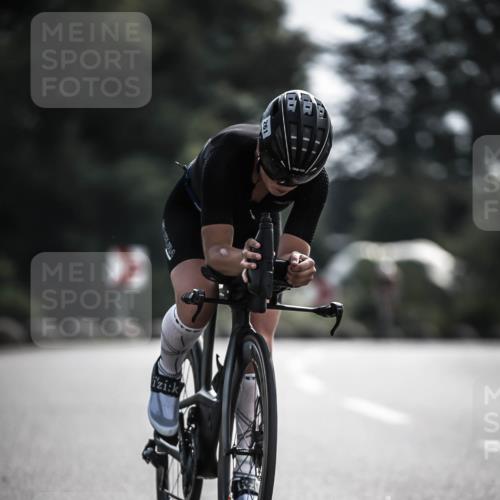 21.06.2026 - 29. Vierlanden-Triathlon H.Heesch http://msf.ph/oto/9879556 21.06.2026 09:12:02 Radfahren 241, 261 meine-sportfotos.de