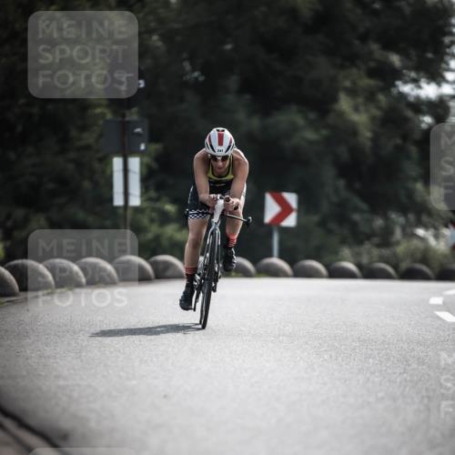 21.06.2026 - 29. Vierlanden-Triathlon H.Heesch http://msf.ph/oto/9879605 21.06.2026 09:12:06 Radfahren 241 meine-sportfotos.de