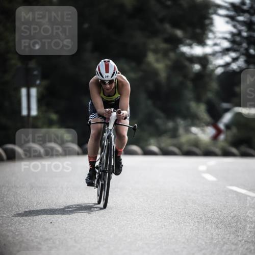 21.06.2026 - 29. Vierlanden-Triathlon H.Heesch http://msf.ph/oto/9879657 21.06.2026 09:12:07 Radfahren 241 meine-sportfotos.de