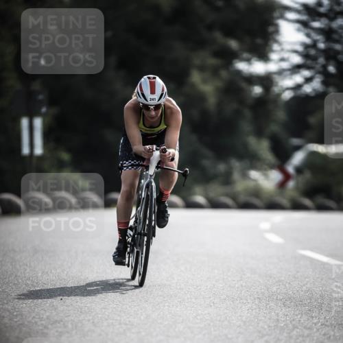 21.06.2026 - 29. Vierlanden-Triathlon H.Heesch http://msf.ph/oto/9879665 21.06.2026 09:12:07 Radfahren 241 meine-sportfotos.de