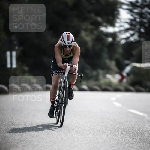 21.06.2026 - 29. Vierlanden-Triathlon H.Heesch http://msf.ph/oto/9879669 21.06.2026 09:12:07 Radfahren 241 meine-sportfotos.de