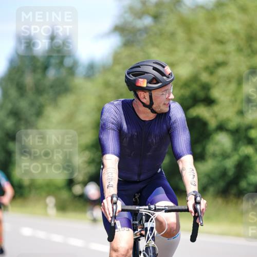 21.06.2026 - Viking Triathlon Michael Burmester http://msf.ph/oto/9879681 21.06.2026 13:15:47 Radfahren 139, 276, 401 meine-sportfotos.de