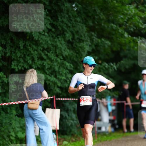 21.06.2026 - 29. Vierlanden-Triathlon LAZAROV Photography http://msf.ph/oto/9879686 21.06.2026 12:13:37 Laufen 20, 252 meine-sportfotos.de
