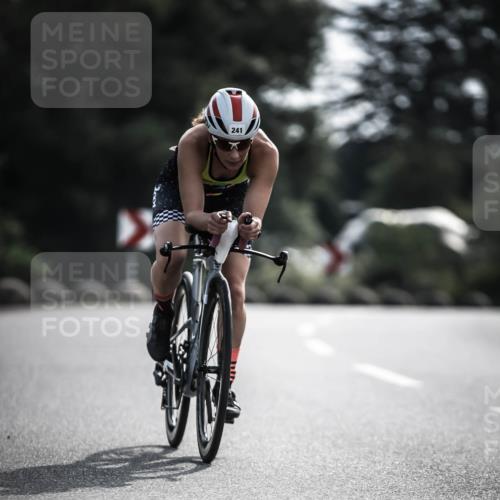 21.06.2026 - 29. Vierlanden-Triathlon H.Heesch http://msf.ph/oto/9879696 21.06.2026 09:12:07 Radfahren 241 meine-sportfotos.de