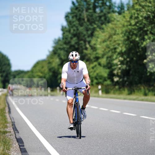 21.06.2026 - Viking Triathlon Michael Burmester http://msf.ph/oto/9879708 21.06.2026 13:16:01 Radfahren  meine-sportfotos.de