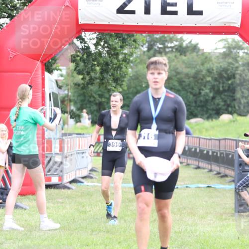 21.06.2026 - 29. Vierlanden-Triathlon Andreas Tolksdorf http://msf.ph/oto/9879779 21.06.2026 11:18:09 Ziel 361, 399, 361, 399 meine-sportfotos.de